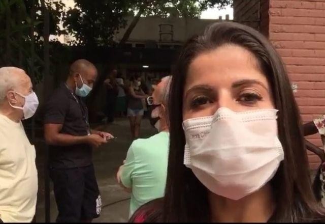 Rio de Janeiro retoma vacinação contra coronavírus para idosos