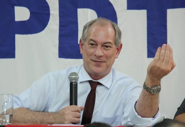 Imagem da noticia "Muitos vão ceder, mas não serei eu", diz Ciro sobre corrida presidencial