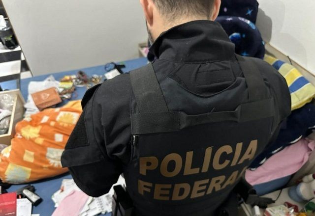 Imagem da noticia Polícia Federal faz operação contra facção acusada de interferir ilegalmente no processo eleitoral em Bagé (RS)