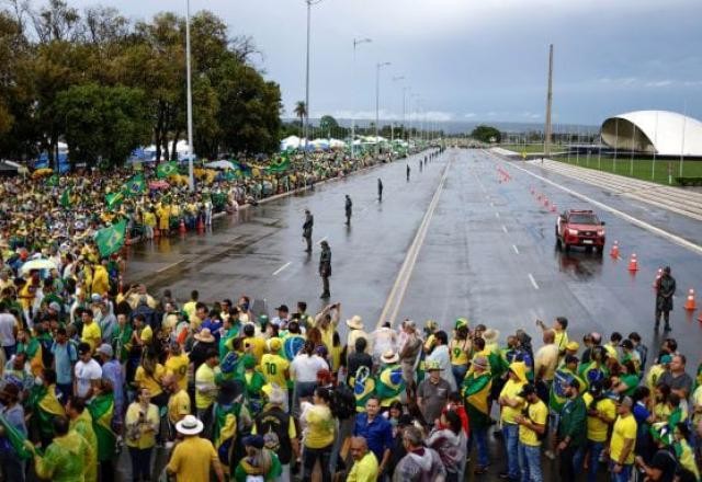 Imagem da noticia Donos de clubes de tiro e lojas de armas são identificados nos atos
