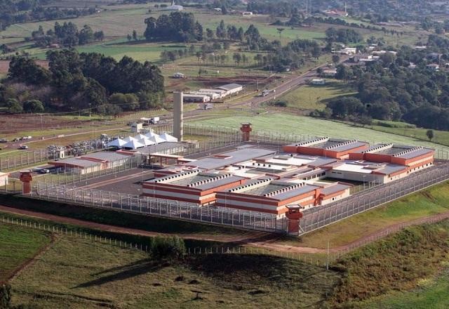 Imagem da noticia Áudios revelam acordos de ex-secretário do RJ com criminosos