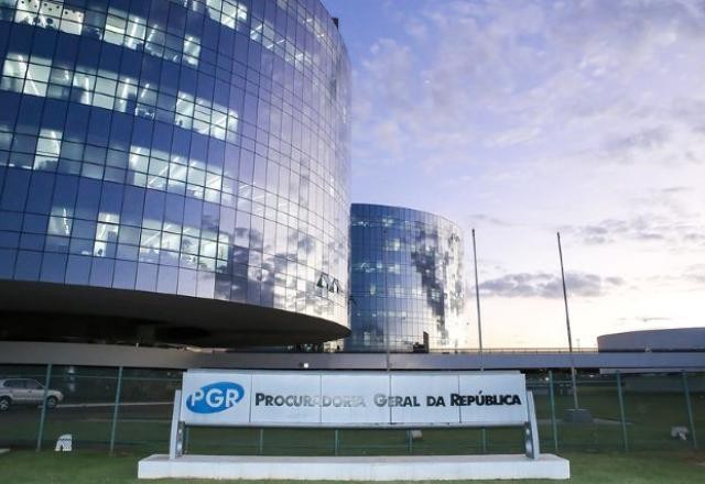 Imagem da noticia MPF investiga postura do Conselho Federal de Medicina em relação a kit covid