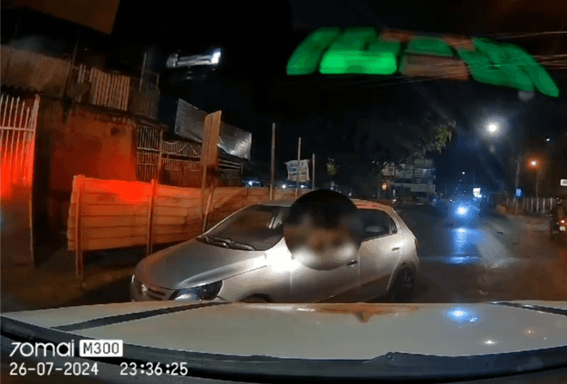Motorista bêbado dá cavalo de pau na frente da PM e vai preso em Brasília