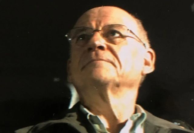 Imagem da noticia Ex-cirurgião francês é condenado a 20 anos de prisão por abusar de quase 300 vítimas