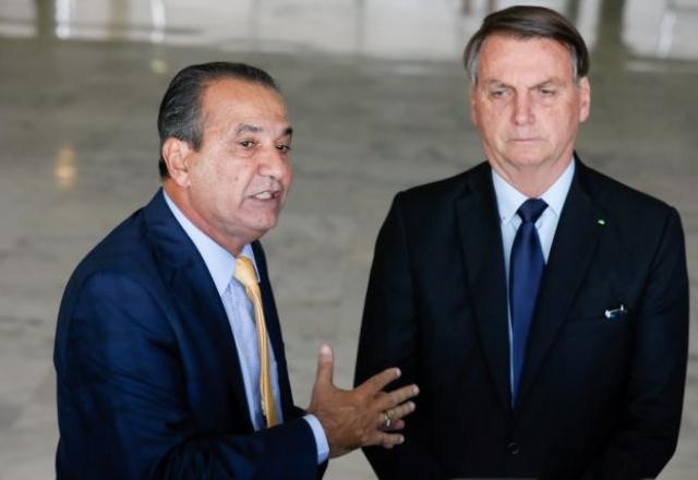 Imagem da noticia Pastores cobram de Bolsonaro indicação de André Mendonça ao STF