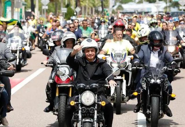 Imagem da noticia PGR pede arquivamento de investigação sobre motociata de Bolsonaro nos EUA
