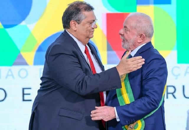 Imagem da noticia Grupo Prerrogativas manifesta "total apoio" à indicação de Dino para o Supremo