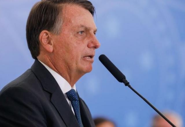 Imagem da noticia Bolsonaro sanciona Lei de Diretrizes Orçamentárias para 2021