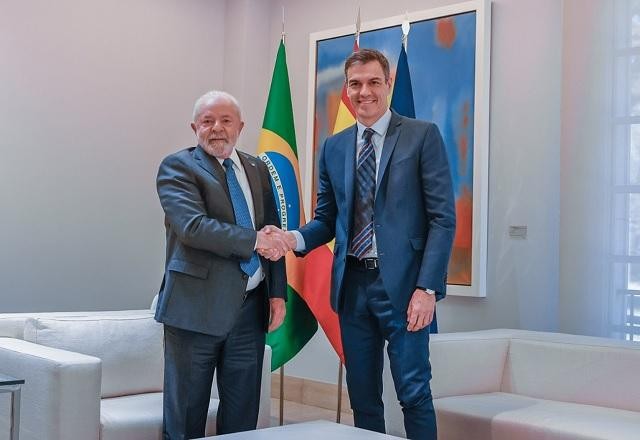 Imagem da noticia Lula e presidente do Governo da Espanha conversam sobre acordo Mercosul-União Europeia