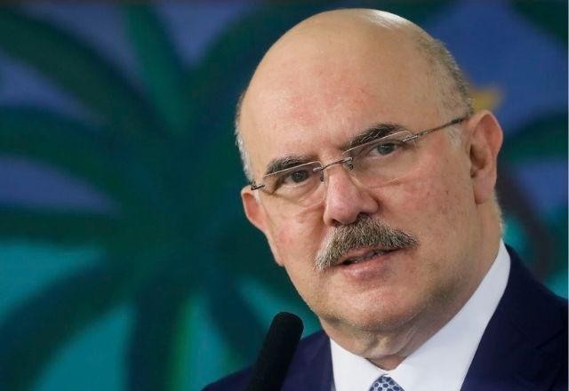 Imagem da noticia Prefeito diz que pastor pediu ouro em troca de verba do MEC