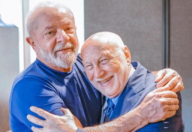 Imagem da noticia Lula encontra sociólogo Domenico de Masi em Roma