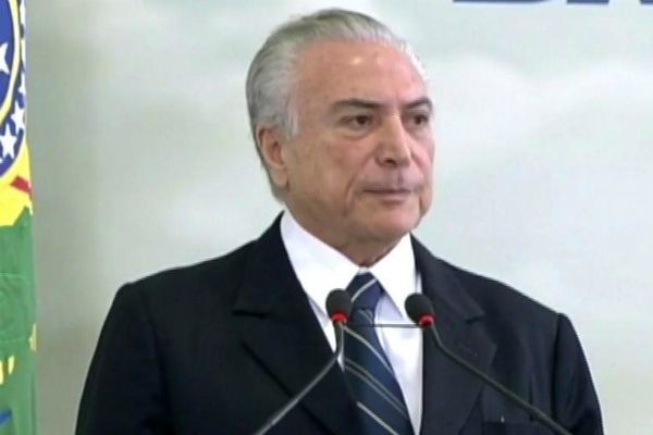 PSDB pode deixar base do governo