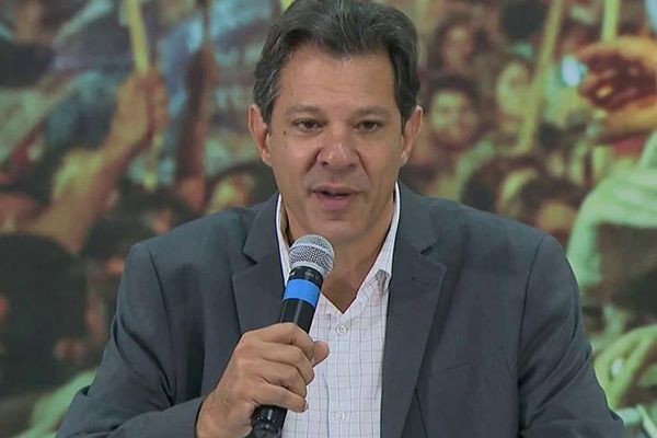PT pede que Justiça investigue propaganda contra o partido no WhatsApp