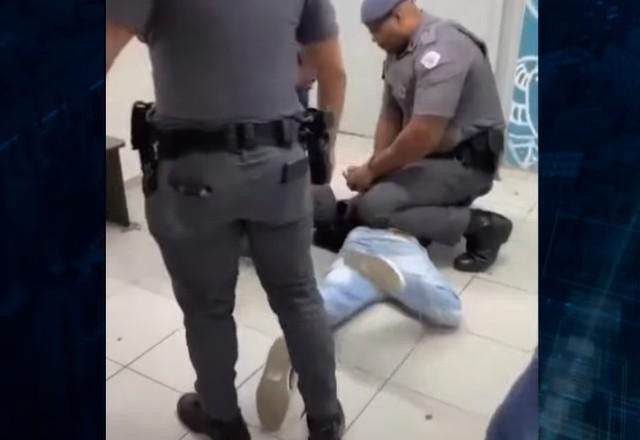 Imagem da noticia PMs algemam menor de idade dentro de escola em São Paulo