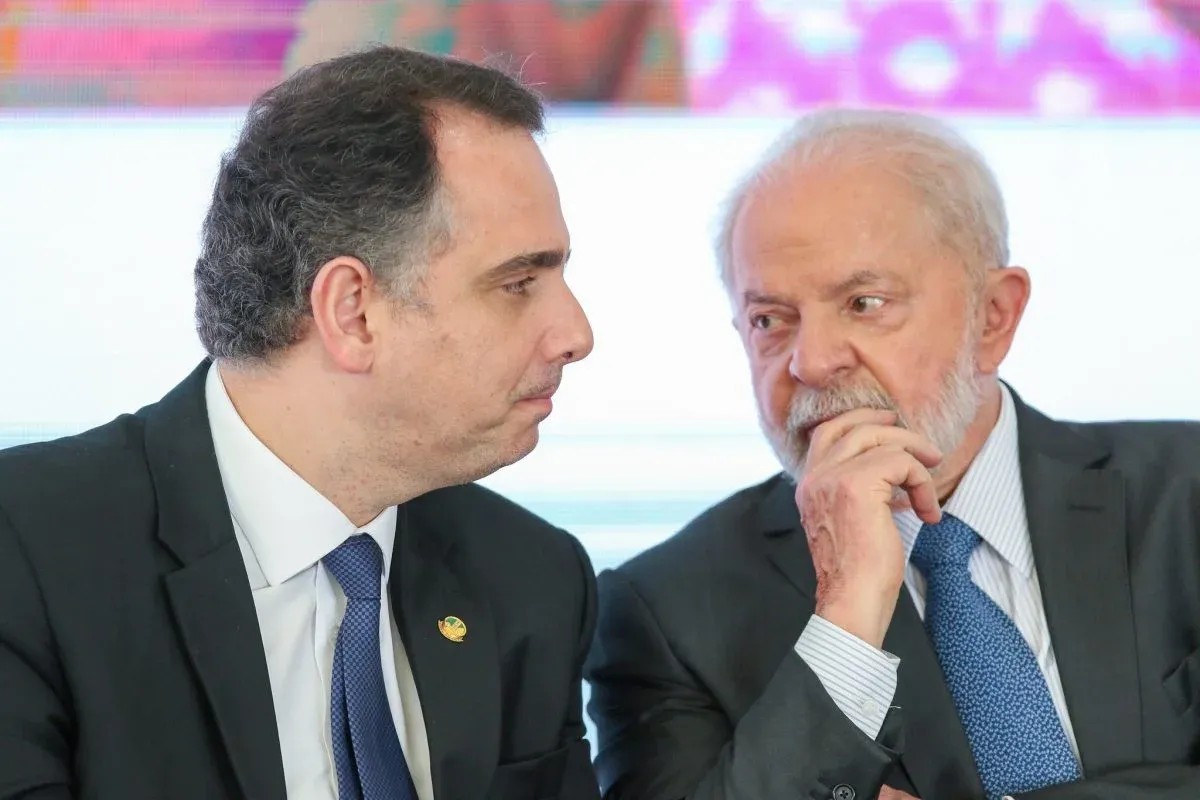 Imagem da noticia Lula encontra Pacheco para negociar medida provisória da compensação