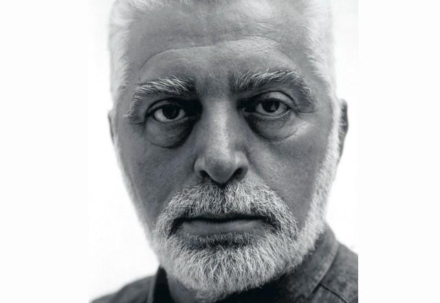 Imagem da noticia Estilista espanhol Paco Rabanne morre aos 88 anos
