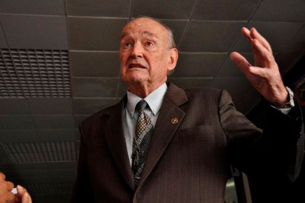 Imagem da noticia Padre Quevedo morre aos 88 anos