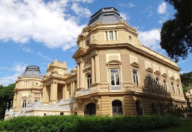 Freixo contra legalização da maconha; Castro contra aborto; Ganime pró-cassinos