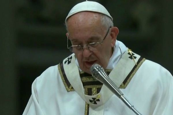 Imagem da noticia Papa Francisco celebra a tradicional Missa do Galo
