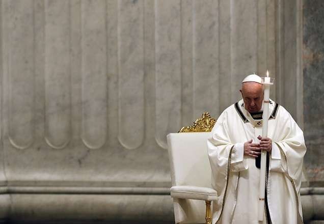 Papa Francisco pede "contágio de esperança" em missa de Páscoa