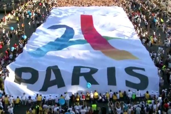 Paris investe R$ 240 milhões na disputa para sediar Olimpíadas de 2024