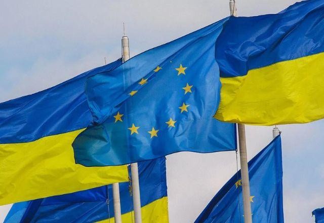 Imagem da noticia Ucrânia e União Europeia marcam cúpula no dia 3 de fevereiro, em Kiev