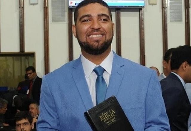 Imagem da noticia Deputado estadual mais votado da Bahia morre afogado aos 29 anos