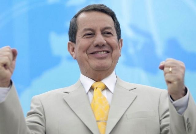 Imagem da noticia Pastor R.R. Soares está internado com covid-19 no Rio de Janeiro
