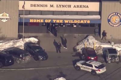 Ataque a tiros em pista de hóquei deixa dois mortos e três feridos nos EUA