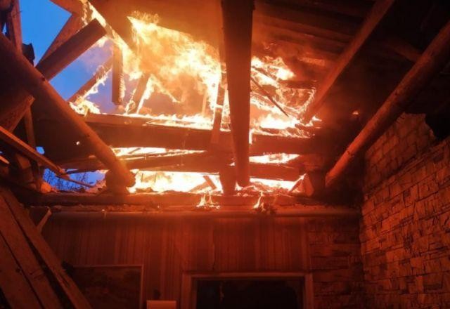 Imagem da noticia Rússia bombardeia Donetsk e governador pede retirada de moradores