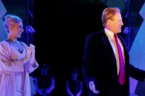 Imagem da noticia Peça de teatro perde patrocinadores por exibir cena considerada ofensiva a Trump
