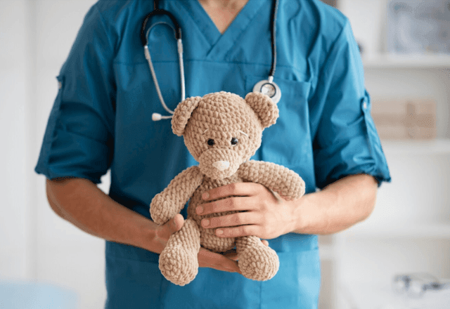 Imagem da noticia Avanços da tecnologia e redes sociais mudam a pediatria; entenda
