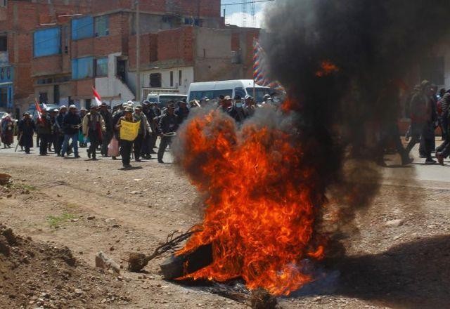 Imagem da noticia Número de mortos em protestos no Peru sobe para 48