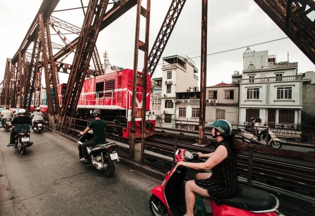 Uso de máscara facial volta a ser obrigatório na capital vietnamita