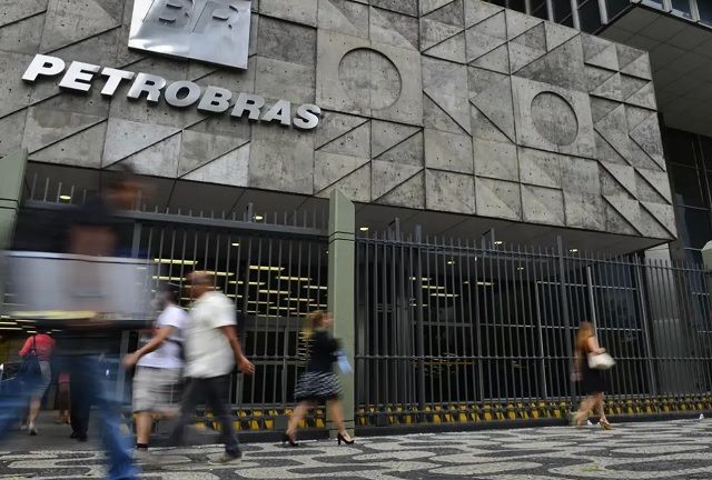 Imagem da noticia Prates diz que não pagamento de dividendos da Petrobras foi decisão do governo Lula e nega intervenção