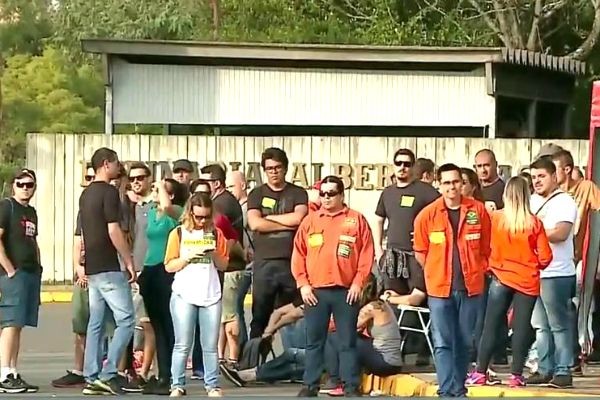 Imagem da noticia Petroleiros iniciam greve de 72 horas nas refinarias do país