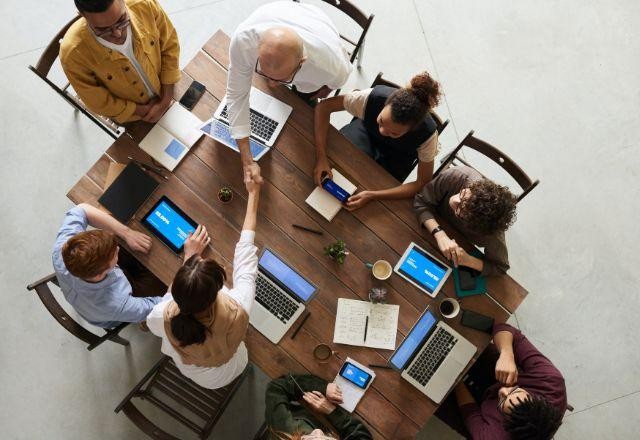 Imagem da noticia Tecnologia, Finanças e Marketing: confira as áreas das profissões em alta para 2024