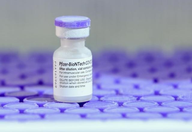 Imagem da noticia Anvisa autoriza inclusão de dose de reforço na bula da vacina da Pfizer