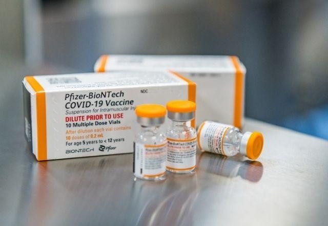 Saúde antecipa 600 mil doses da vacina pediátrica contra covid