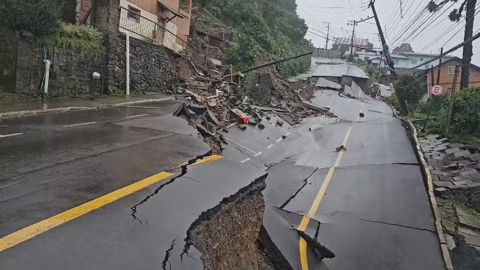 Imagem da noticia Poder Expresso: RS registra aumento de inundações, novos deslizamentos e tremor de terra