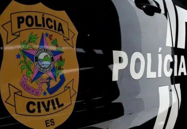 Imagem da noticia Menina de 6 anos morre baleada após carro da família ser confundido por facção no ES