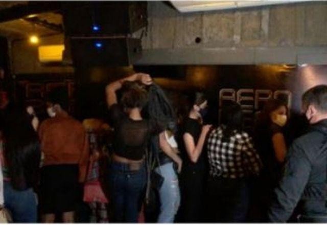 Imagem da noticia Polícia fecha duas boates clandestinas com mais de 200 pessoas em SP