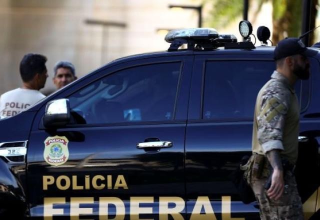 Imagem da noticia Documentos da PF comprovariam fraudes envolvendo Bolsonaro