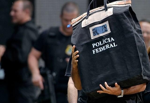Imagem da noticia PF descobre esquema de lavagem de dinheiro da maior facção do país