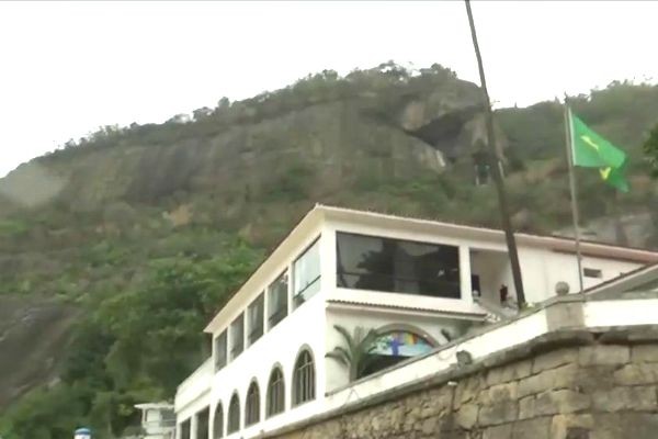 Imagem da noticia Polícia investiga se corpos encontrados na Urca são de traficantes