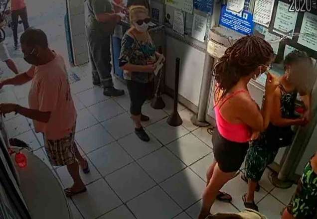 Imagem da noticia Polícia prende cuidadora suspeita de dopar e furtar idosas no RJ