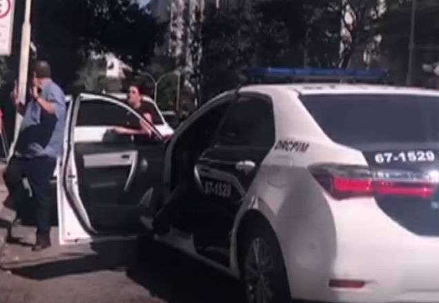 Imagem da noticia Polícia prende casal português que costurava ternos falsos no RJ