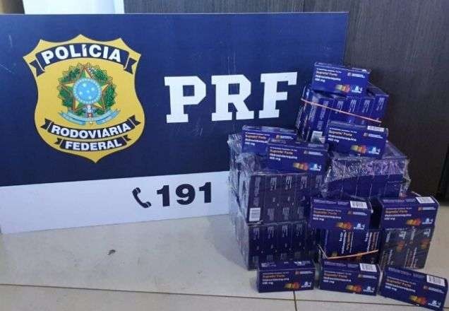 Polícia prende suspeitos de contrabandear hidroxicloroquina