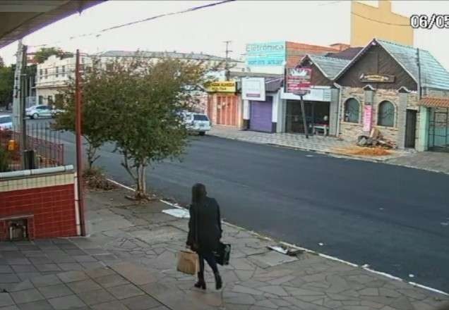 Imagem da noticia Polícia prende mulher que abandonou corpo de bebê em contêiner