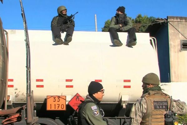 Imagem da noticia Policiais civis são presos por extorsão no interior de São Paulo